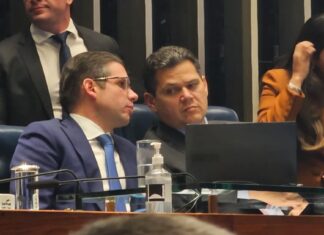 Hugo Motta abandona sessão da Câmara após decisão de Moraes e se junta a Alcolumbre no plenário do Senado e ficam caladinho após humilhação