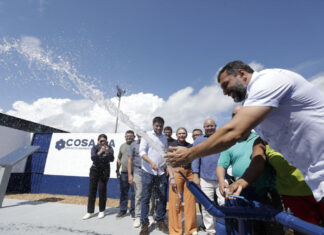 Em Manaquiri, governo do AM amplia abastecimento de água potável e anuncia nova fábrica envasadora