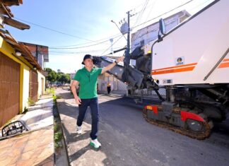 David Almeida acompanha obras no conjunto Galiléia e anuncia avanço do asfaltamento com a chegada do verão em Manaus