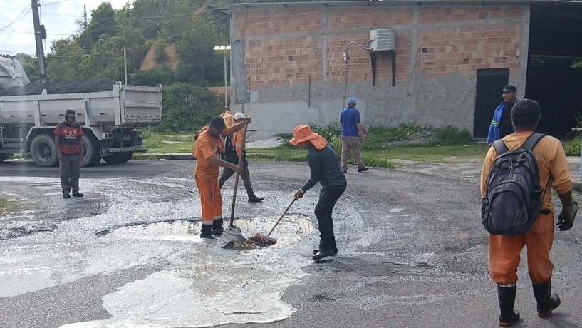Prefeitura de Manaus melhora mobilidade com recuperação viária no bairro Santa Etelvina 3