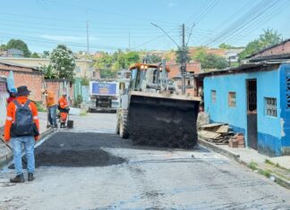 ‘Plano de Verão’ da Prefeitura de Manaus chega ao bairro Jorge Teixeira 3ª etapa com ações simultâneas de recuperação viária