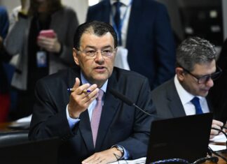 Eduardo Braga apoia criação de CPI para investigar ‘adultização’ de crianças nas redes sociais
