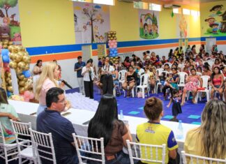 Prefeitura encerra Semana do Bebê entregando kits para usuários do Programa Criança Feliz