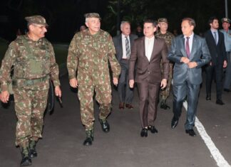 David Almeida participa da troca de comando do CMA e reafirma compromisso de cooperação com as Forças Armadas