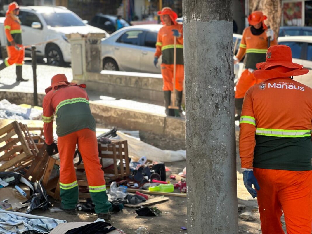 ‘Mutirão no Bairro’ no Centro recolhe mais de 520 toneladas de lixo e reforça limpeza urbana na primeira semana 2