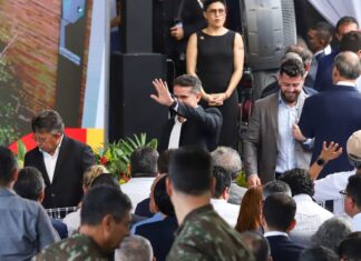 Prefeito David Almeida acompanha presidente Lula em agenda histórica em Manaus