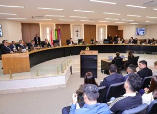 TCE-AM aplica multa de R$ 13,6 mil ao prefeito de Itamarati por abandono de UBS