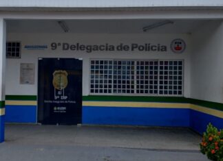 PC-AM prende homem e indicia dois por roubo e receptação de celular de vítima que caminhava na zona centro-sul