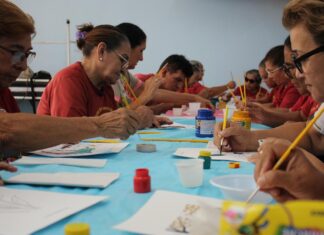 Ceci promove oficina de Arteterapia para idosos no bairro Aparecida