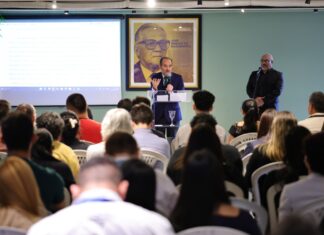 TCE-AM recebe palestra internacional sobre Justiça Intergeracional e Direitos Humanos