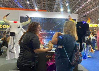 Prefeitura de Parintins leva Caprichoso e Garantido à Feira Internacional de Turismo no Rio de Janeiro