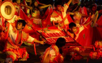 Arara Vermelha vence Festival Folclórico da Vila Amazônia
