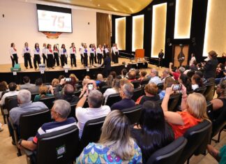 TCE-AM presta tributo a servidores aposentados em manhã de reencontros e homenagens