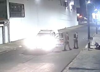 ASSISTA: Após furtar, suspeito “voa” de janela de supermercado a 5 metros de altura e quebra o pé