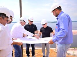 Prefeito David Almeida fiscaliza avanço das obras do parque Encontro das Águas Rosa Almeida
