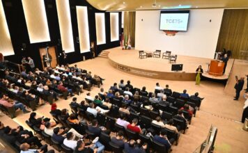 Auditório lotado marca evento sobre Inteligência Artificial e Transformação Digital no TCE-AM