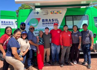 Prefeitura de Parintins entrega novo Odontomóvel e amplia atendimento na Vila Amazônia e região