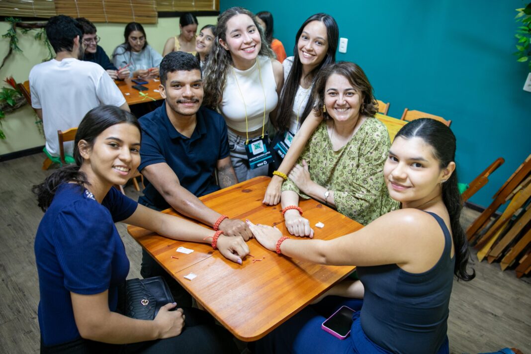 UEA celebra arte, sensibilidade e Amazônia no Sarau Cultural Olhares da Floresta