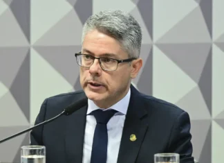 Senado aprova PL Antifacção com penas que podem chegar a 120 anos