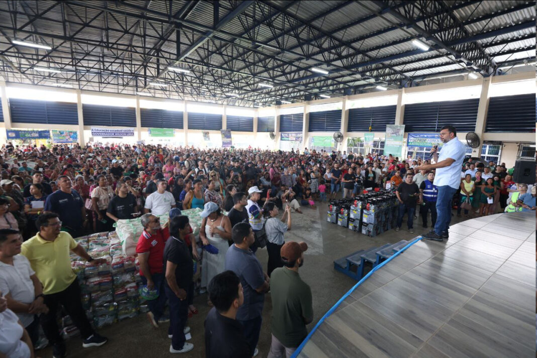 Entrega viaturas em Iranduba_Foto_Mauro Neto_Secom 7