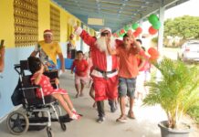 Chegada do Papai Noel encerra atividades do Núcleo Girassol em Parintins