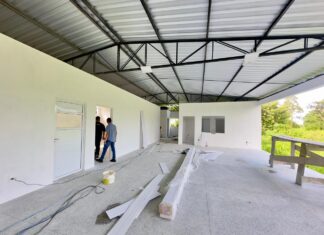 Com nova escola, Prefeitura de Parintins leva mais qualidade na educação ao Paraná do Espírito Santo do Meio