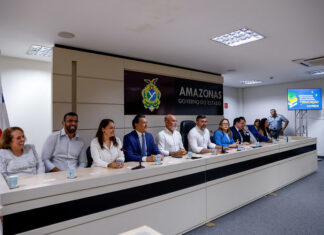 Servidores da Educação celebram abono Fundeb 2025 e avanço nas carreiras no Amazonas