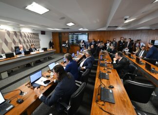 CCJ aprova PL da Dosimetria; texto vai a Plenário ainda nesta quarta