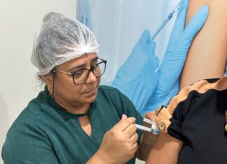 Viagem segura começa com vacina em dia, reforça FVS-RCP