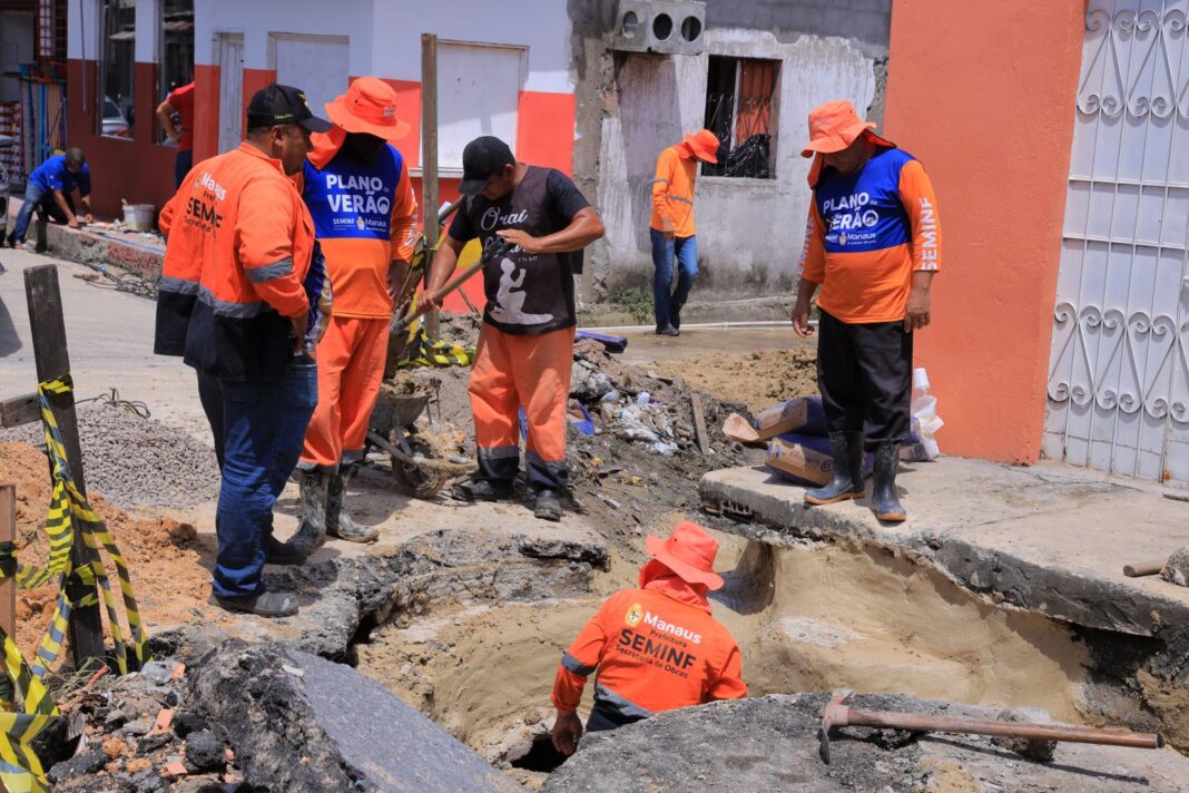 Prefeitura de Manaus reforça combate a alagamentos com recuperação de drenagem profunda na zona Leste 3