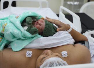 Instituto da Mulher Dona Lindu registra o parto do primeiro bebê de 2026 na rede estadual de saúde