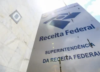Receita Federal esclarece sobre os boatos de cobrança de imposto para os Professores com o novo teto.
