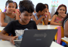 Escolas Conectadas alcança 68,4% das instituições públicas em 2025 e se aproxima da meta de universalização da internet