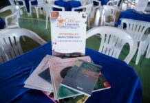 Prefeitura de Manaus realiza Café Literário com entrega de kits de livros para instituições de atendimento à pessoa idosa