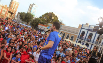 Família, cultura e boi-bumbá marcam estreia do Toada Kids no Largo de São Sebastião
