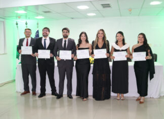 Residência Médica: FCecon forma mais sete médicos especialistas