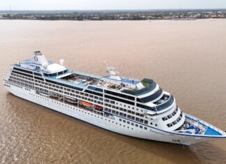 Prefeitura de Parintins abre temporada de transatlânticos 2026 com chegada do primeiro navio do ano