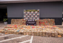 Polícia Militar do Amazonas prende 11 pessoas e apreende 2,7 toneladas de drogas na zona oeste de Manaus