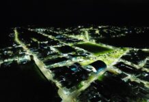Governo do Amazonas inaugura iluminação de LED e anuncia obras de infraestrutura na Calha do Rio Negro