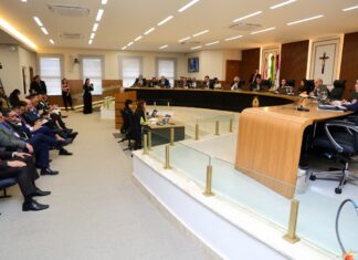 TCE-AM nega recursos e mantém condenação e multas contra gestores de Envira, Nova Olinda e Barcelos