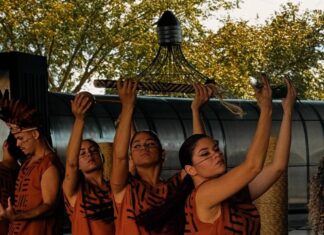 Espetáculo “Nhê’êng Katu” leva ancestralidade indígena ao palco do Teatro Amazonas