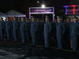 Aspirantes a oficiais da Polícia Militar do Amazonas celebram formação em segurança pública