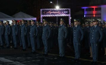 Aspirantes a oficiais da Polícia Militar do Amazonas celebram formação em segurança pública