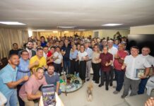 Omar Aziz recebe lideranças da capital e do interior do Amazonas em apoio à pré-candidatura ao governo do Amazonas