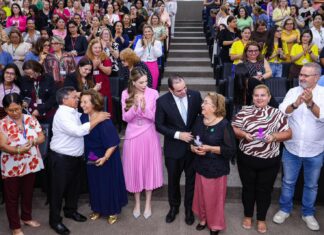 Roberto Cidade destaca importância da valorização das mulheres durante encerramento da Semana da Mulher, na Aleam