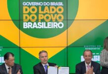 Omar Aziz lidera bancada do Amazonas em ato histórico para recuperação do trecho do meio da BR-319