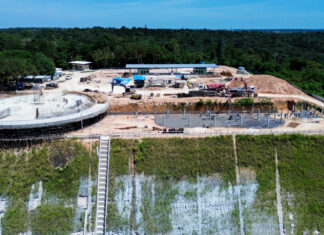 Prefeitura de Manaus amplia frentes de trabalho de concretagem e no restaurante do parque Encontro das Águas