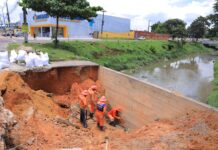 Gestão de David Almeida realiza obra emergencial e contém erosão no igarapé do Passarinho