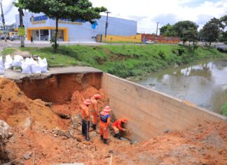 Gestão de David Almeida realiza obra emergencial e contém erosão no igarapé do Passarinho