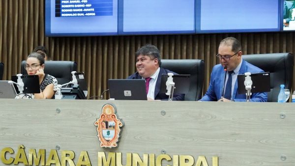 Presidente David Reis garante retomada do concurso da CMM (2)